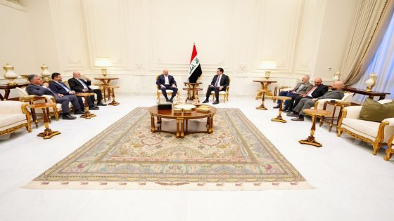 المندلاوي يبحث مع طالباني مستجدات الساحة الوطنية واليات تعزيز العلاقة بين المركز والإقليم