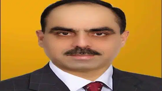 سرقة على المكشوف… من يسرق المتقاعد؟