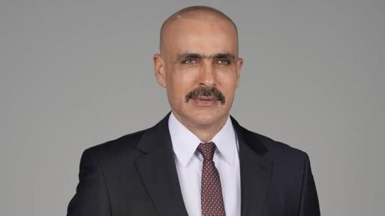 ارتدى البدلة الرسمية.. ناصر الغنام يغادر خندق البندقية ويعلن ترشحه للانتخابات ممثلاً عن بغداد