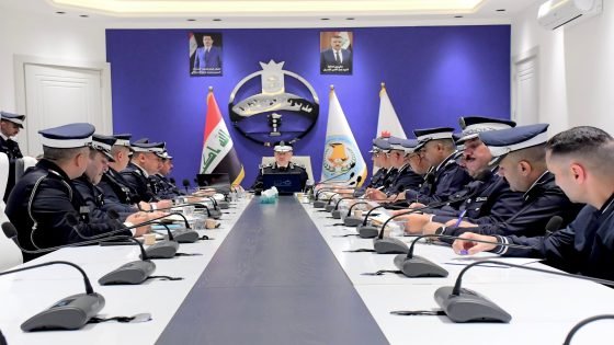 مدير المرور العام : يدعو كافة سائقي المركبات اخذ الحيطه والحذر ولا سيما عند تنقلهم على الطرق الخارجية وبالامكان الاستعانه في الحالات الطارئه بالمفارز المروريه