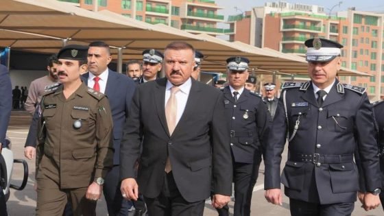 لتخفيف العبء عن المراجعين .. وزير الداخلية يفتتح مجمع تسجيل المركبات وإجازات السوق في مدينة الكاظمية.