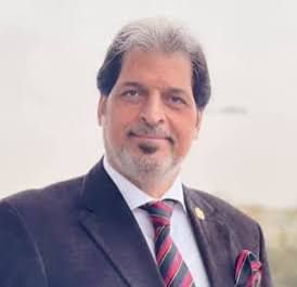 الخبير القانوني المستشار سالم حواس