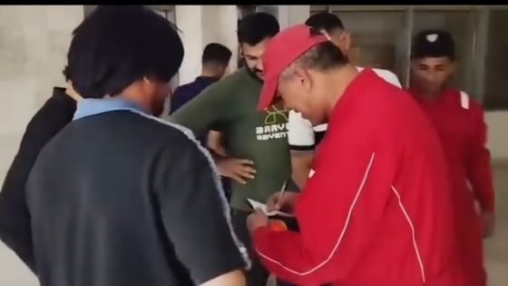 الدفاع المدني في ميسان ينقذ مواطنين احتُجزوا داخل مصعد مستشفى الحكيم