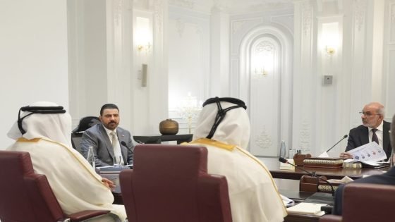 رئيس الوزراء: مشروع خط أنابيب تصدير النفط الخام يمثل أهمية استراتيجية كبيرة للعراق