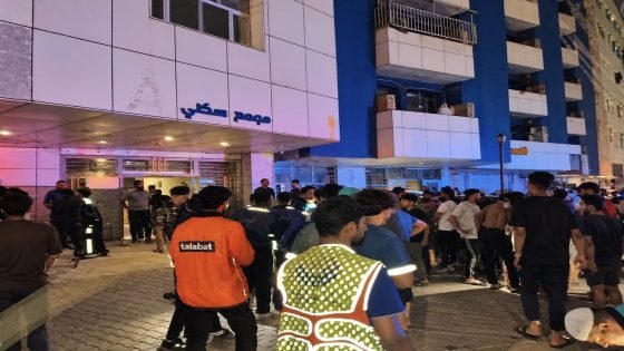 الدفاع المدني: إخلاء عوائل وإخماد حريق بمجمع سكني في الكرادة دون إصابات
