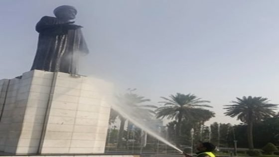 أمانة بغداد تنفذ حملات تنظيف وغسل وصيانة لنصب وتماثيل العاصمة