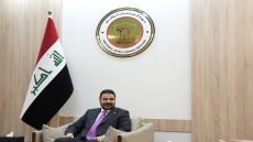 القائد العام للقوات المسلحة يتولى مهام رئاسة جهاز المخابرات من موقع أدنى